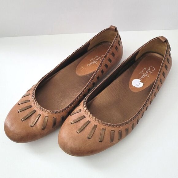 Cole Haan flats/ loafers Size 8 - Picture 13 of 14